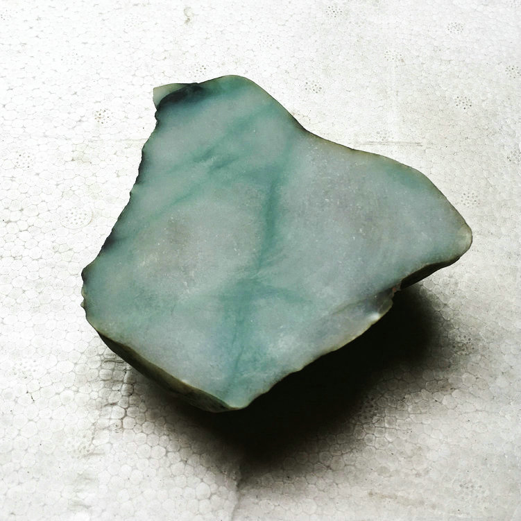 晨虹玉石切割機(jī)，金剛石線切割機(jī)，玉石切割效果