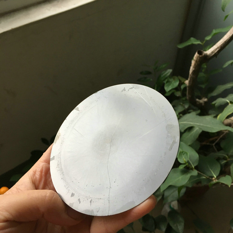 加工實例：泰州晨虹CHSX5620-XW數(shù)控金剛石線雙絲筒機床切割直徑100mm碳化硅效果